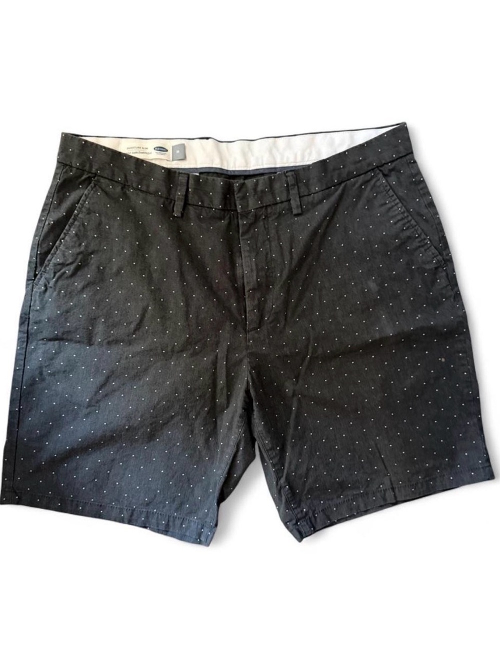 Old Navy Men’s Signature Slim Black Dot Shorts Size 36
